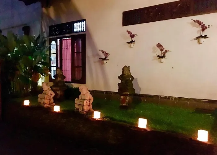ホテル Gianyar 3*
